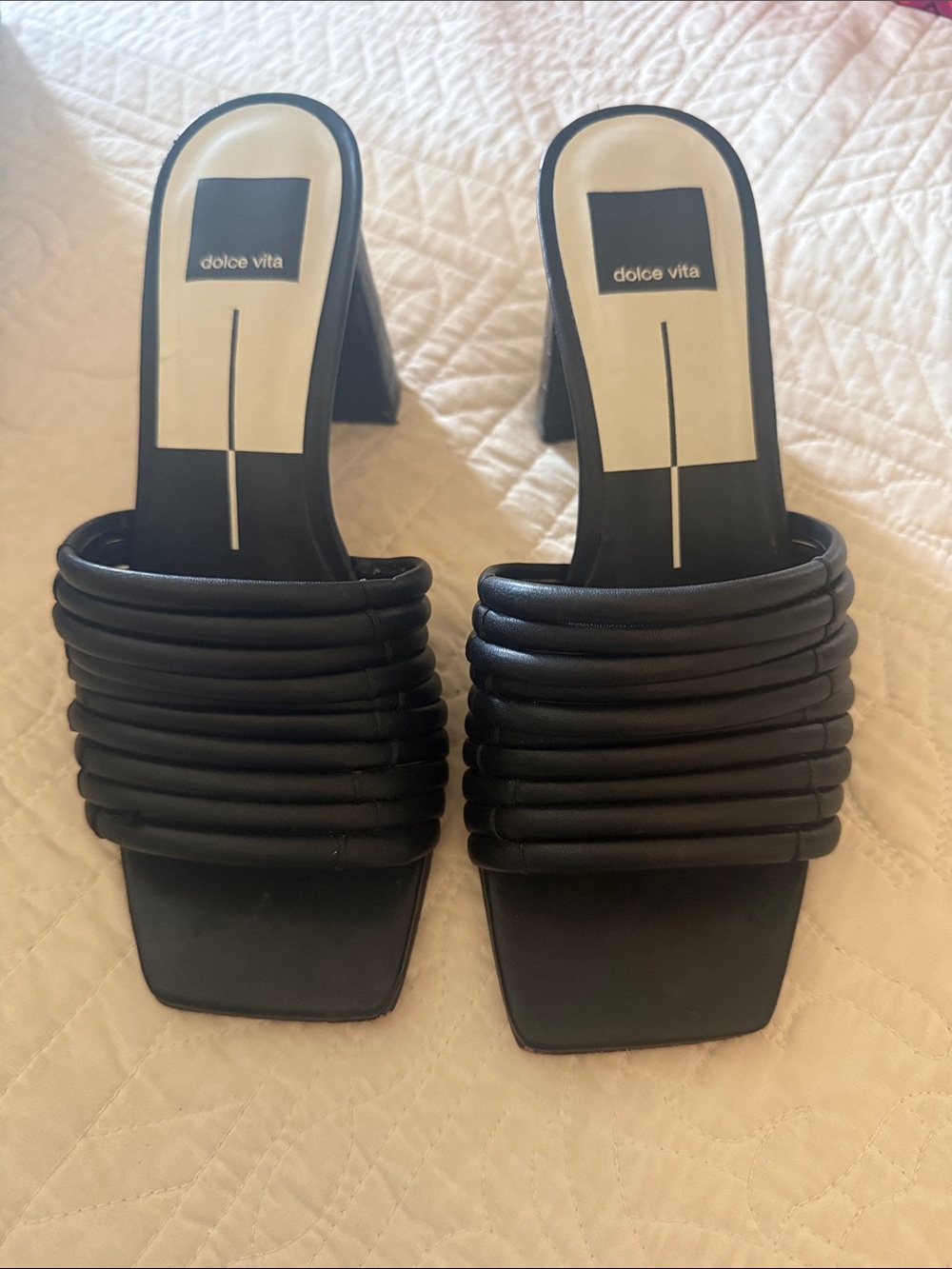 Dolce Vita Black Ruched Slide Mules.  Sz 7 EUC